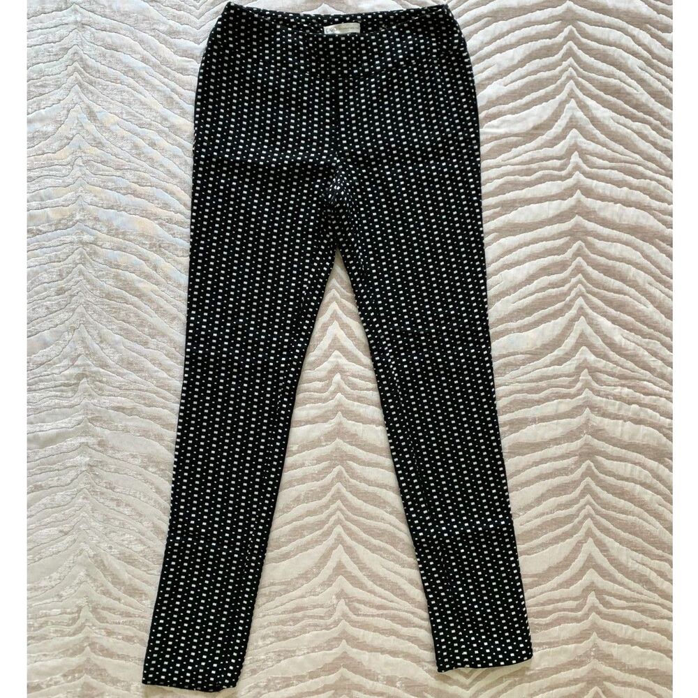 Black & White Geometric Dot Pixie Ankle Length Pants